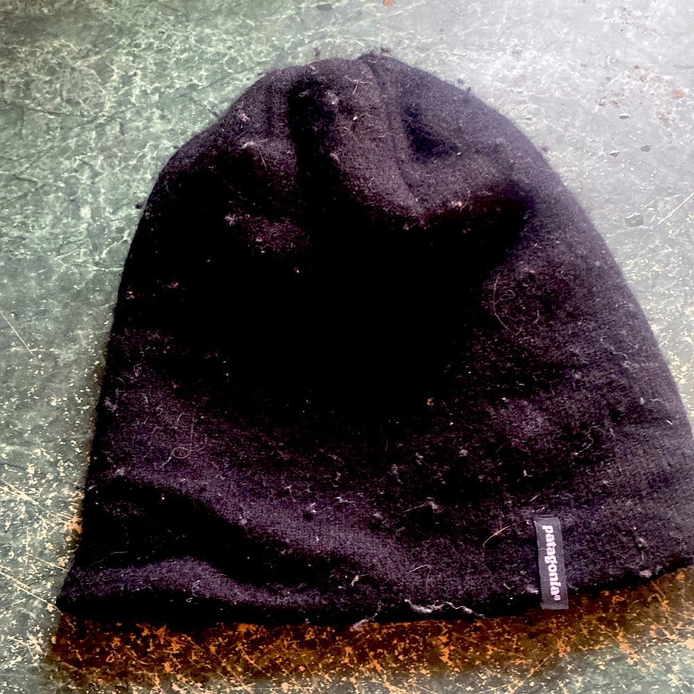 Patagonia black wool beanie - Picture 1 of 3